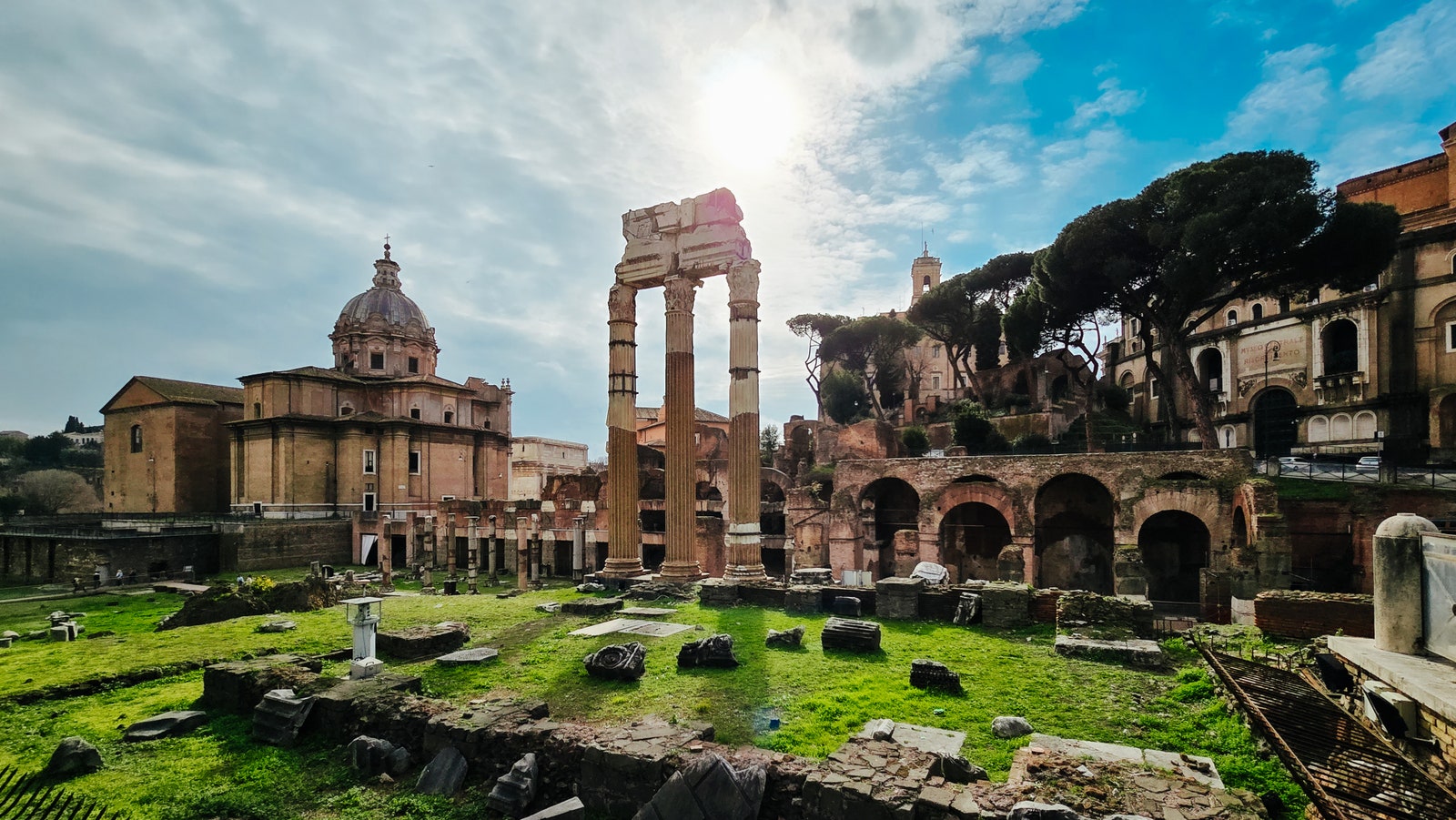 Sentirte la primera persona en contar Roma.