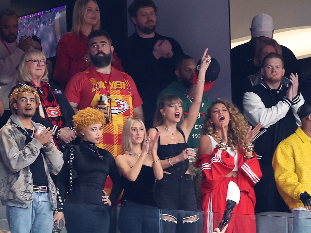 Travis Kelce Reveals Just How Much Taylor Swift’s Super Bowl Suite May Have Cost