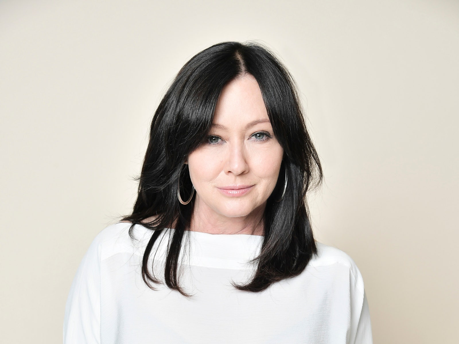 Jennie Garth, Alyssa Milano, and More Pay Tribute to Shannen Doherty