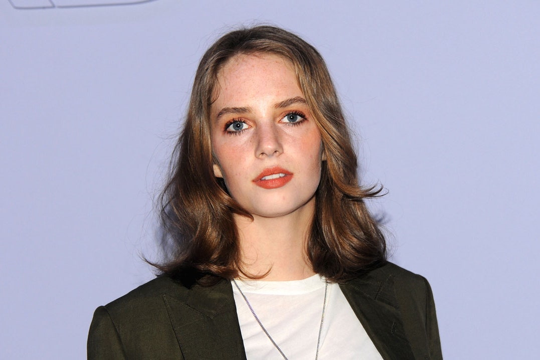 Quentin Tarantino recrute Maya Hawke, la fille d'Uma Thurman, pour son prochain film