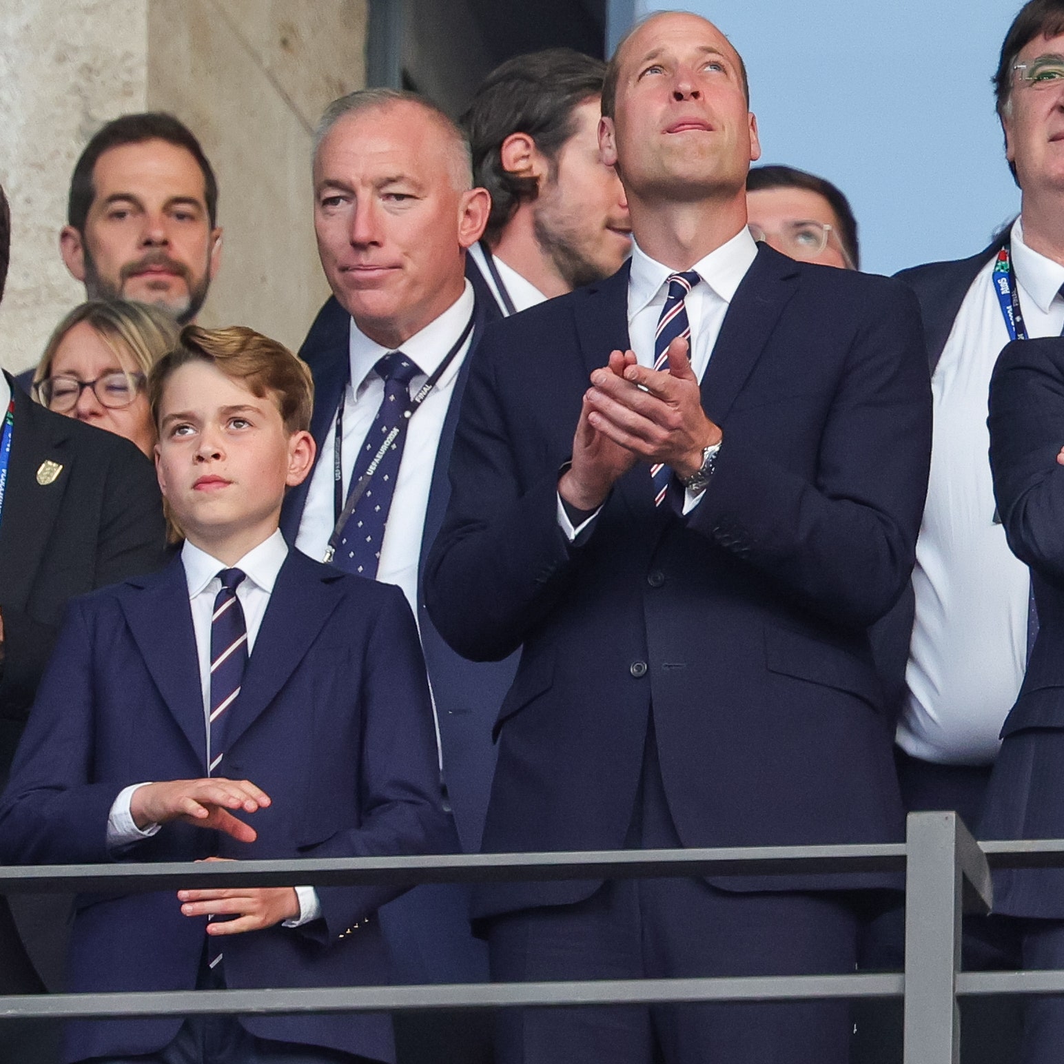 Le prince William avec George, Felipe et l'infante Sofía… les têtes couronnées en famille à la finale de l'Euro