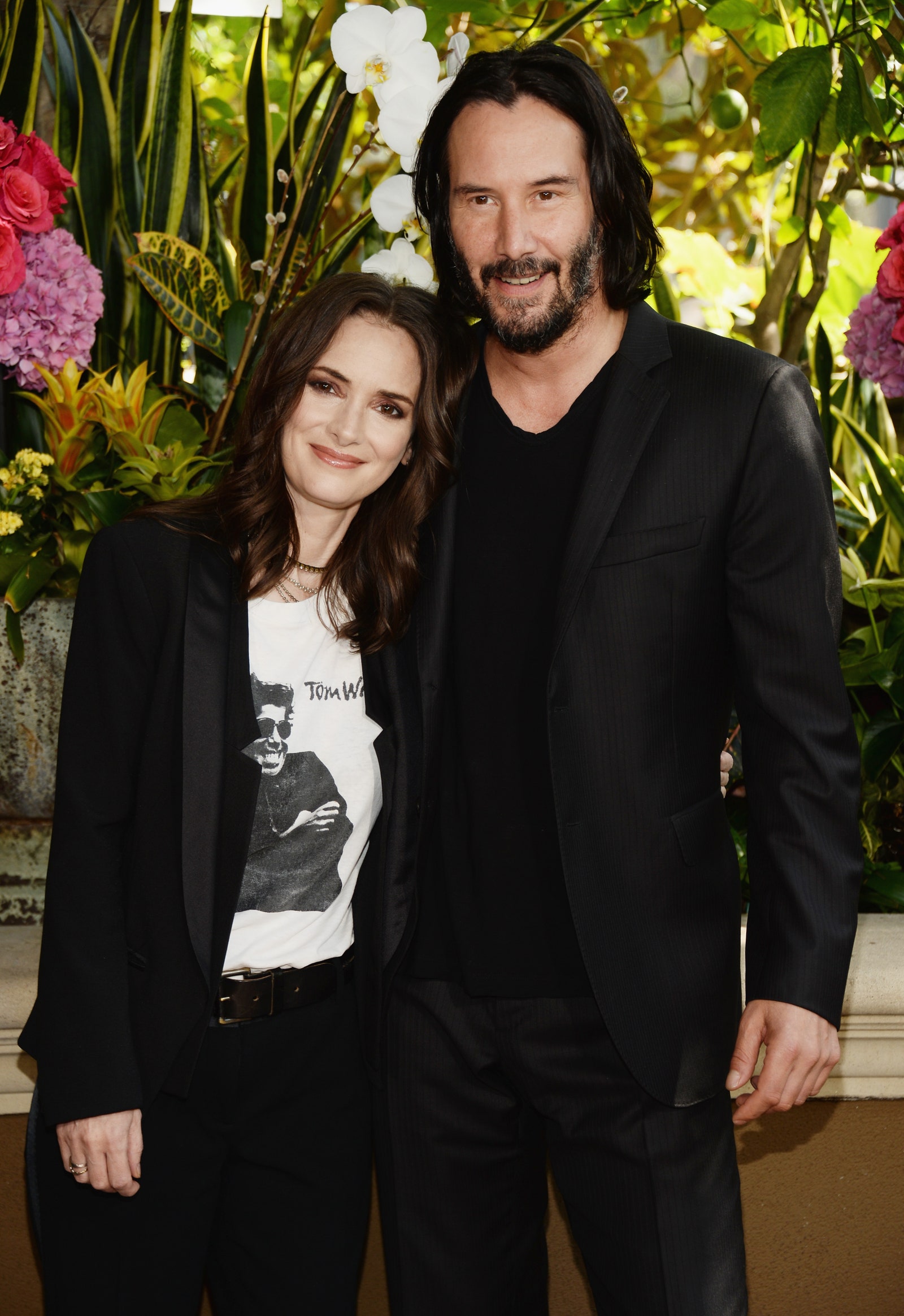 ウィノナ・ライダー、キアヌ・リーブスWinona Ryder and Keanu Reeves attend a photo call for Regatta's Destination Wedding at the Four...