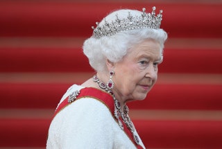 Image may contain Accessories Accessory Human Person Jewelry and Elizabeth II