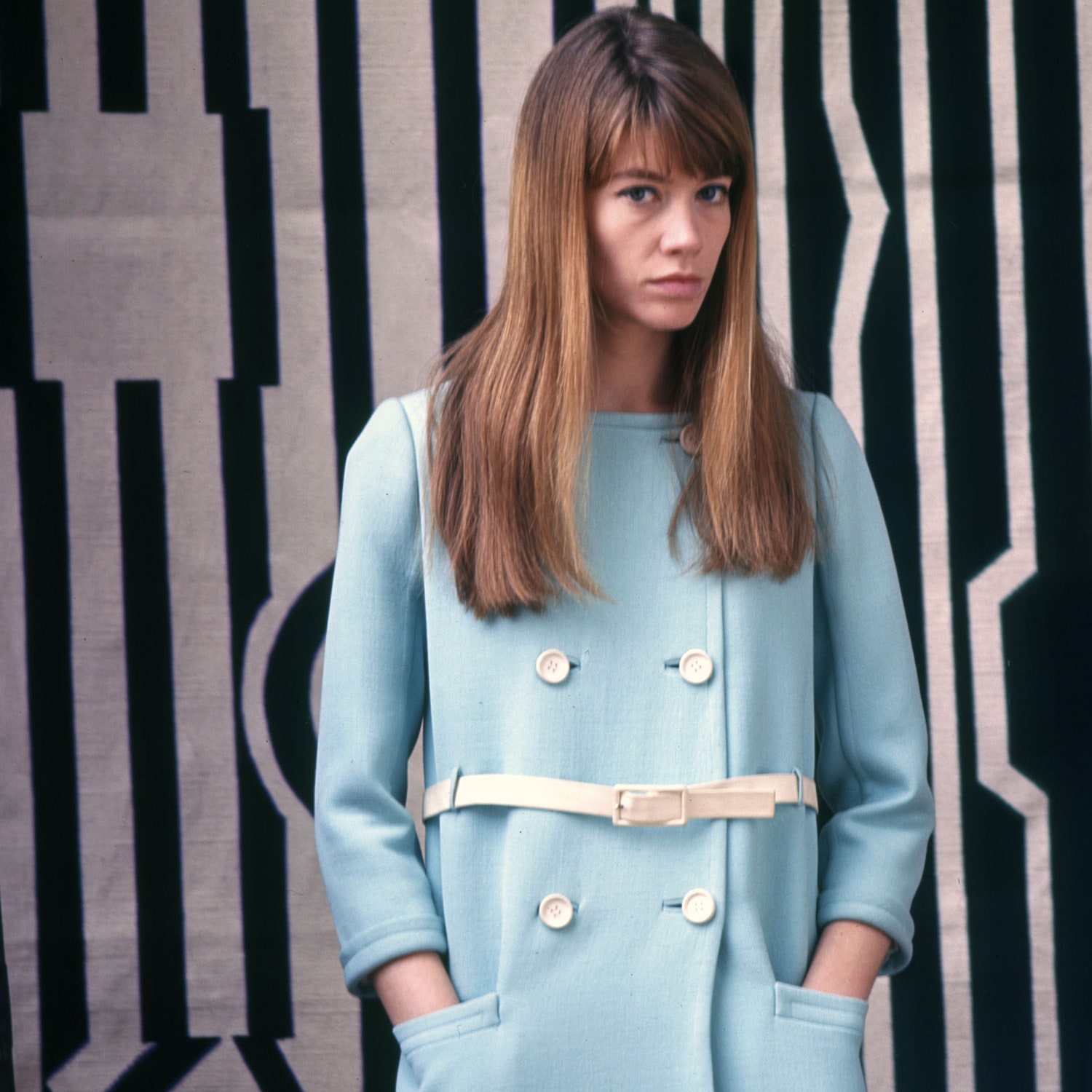 Françoise Hardy｜如果沒有她，就沒有所謂的法式風格。最原始的法式女孩Influencer