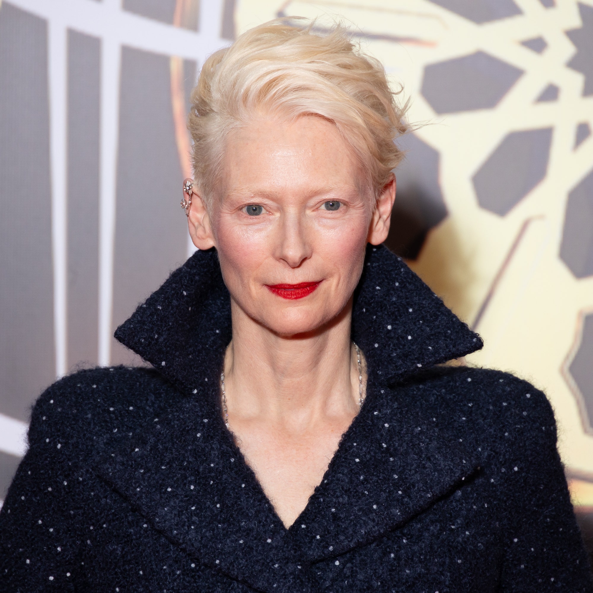 「對於美，我只聽我自己的！」Tilda Swinton對美貌、婚姻、母性的理解，展現了不隨波逐流的叛逆精神。