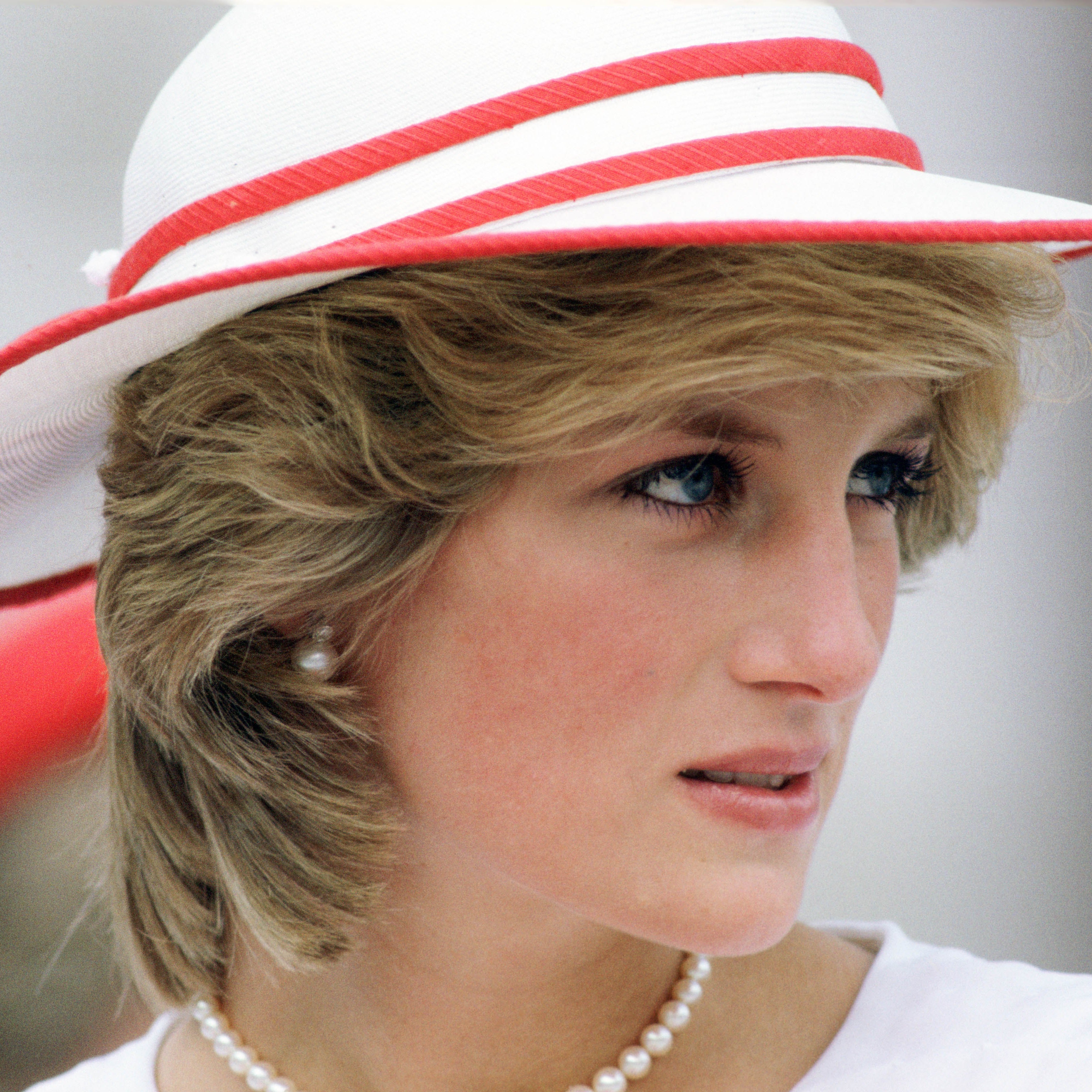 9 Hochzeiten, zu denen Prinzessin Diana als bestgekleideter Gast erschien