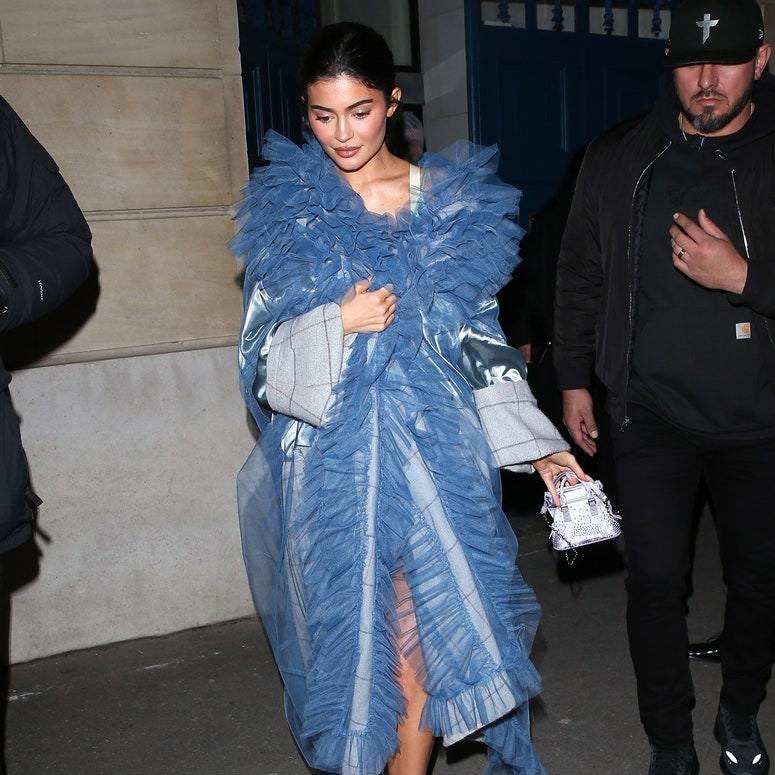 Tabi Maison Margiela Gesichte Schuhe Trend Kylie Jenner Paris