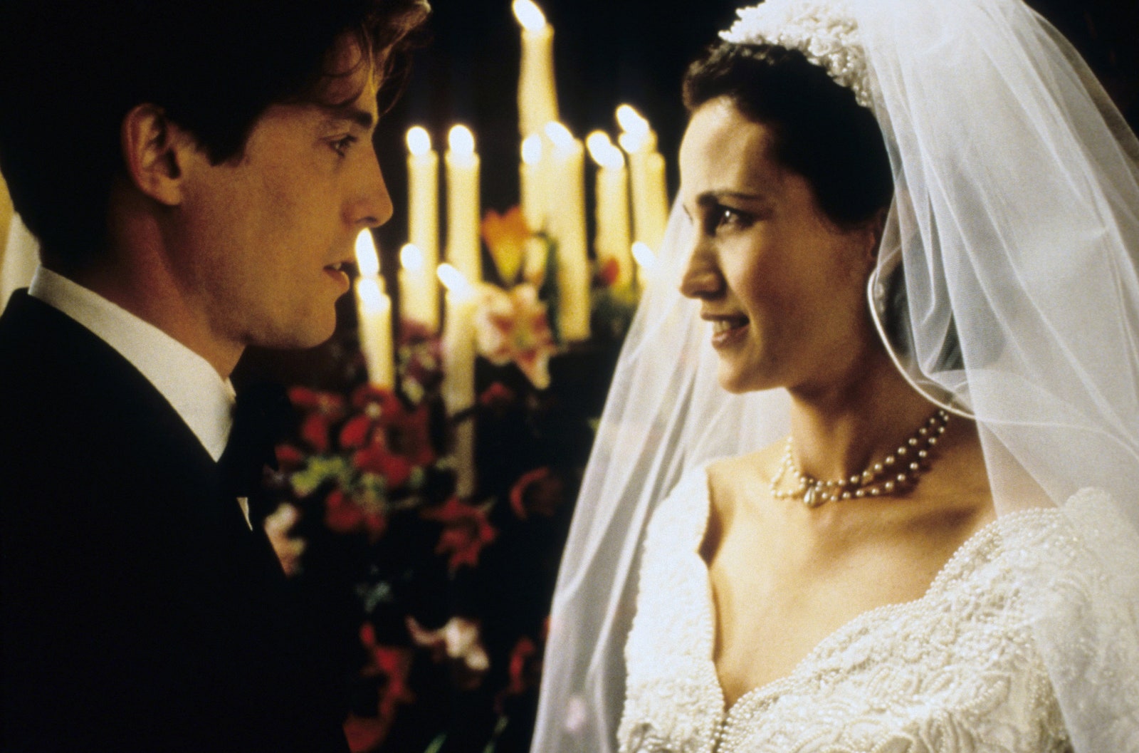 Filme von Hugh Grant Vie Hochzeiten und ein Todesfall