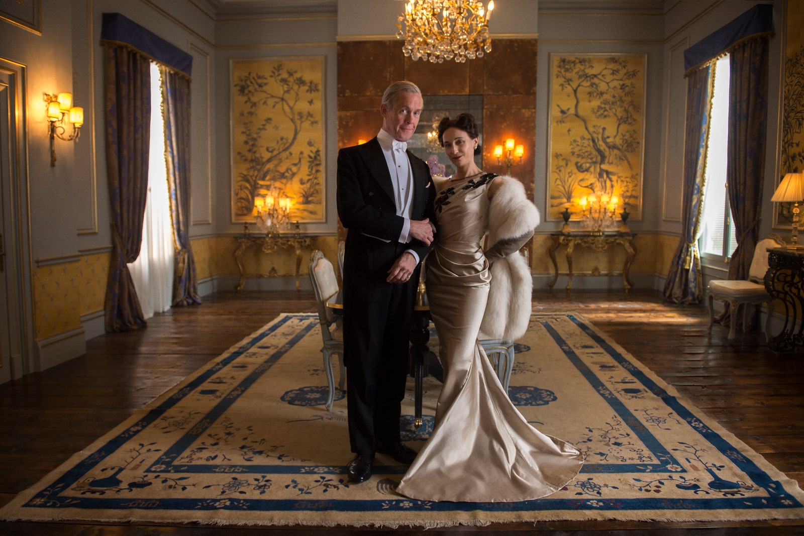 Der Duke of Windsor  mit Wallis Simpson  in ihrem Abendkleid das ebenfalls versteigert werden soll