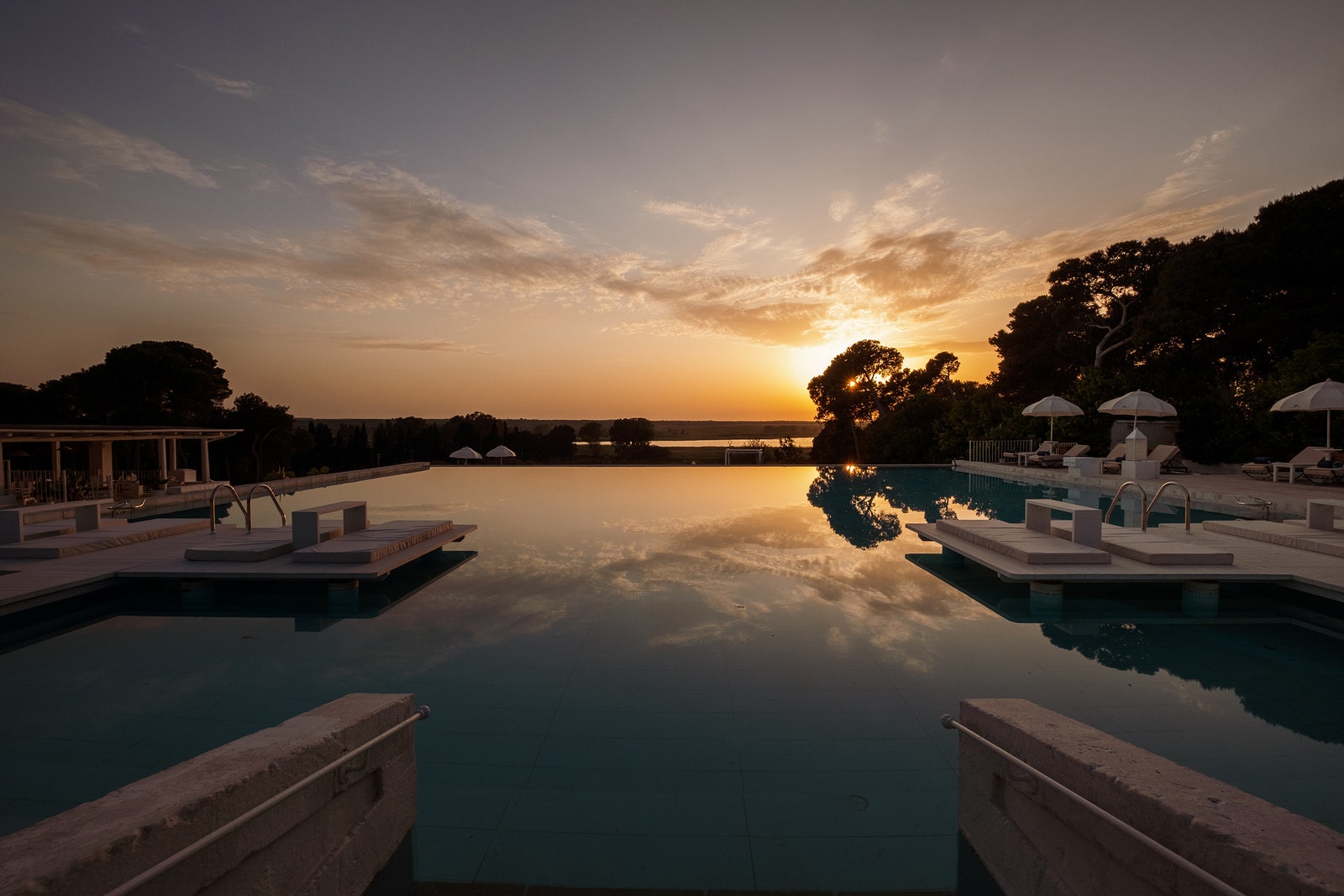 Pool Masseria Hotel Italien Sommer