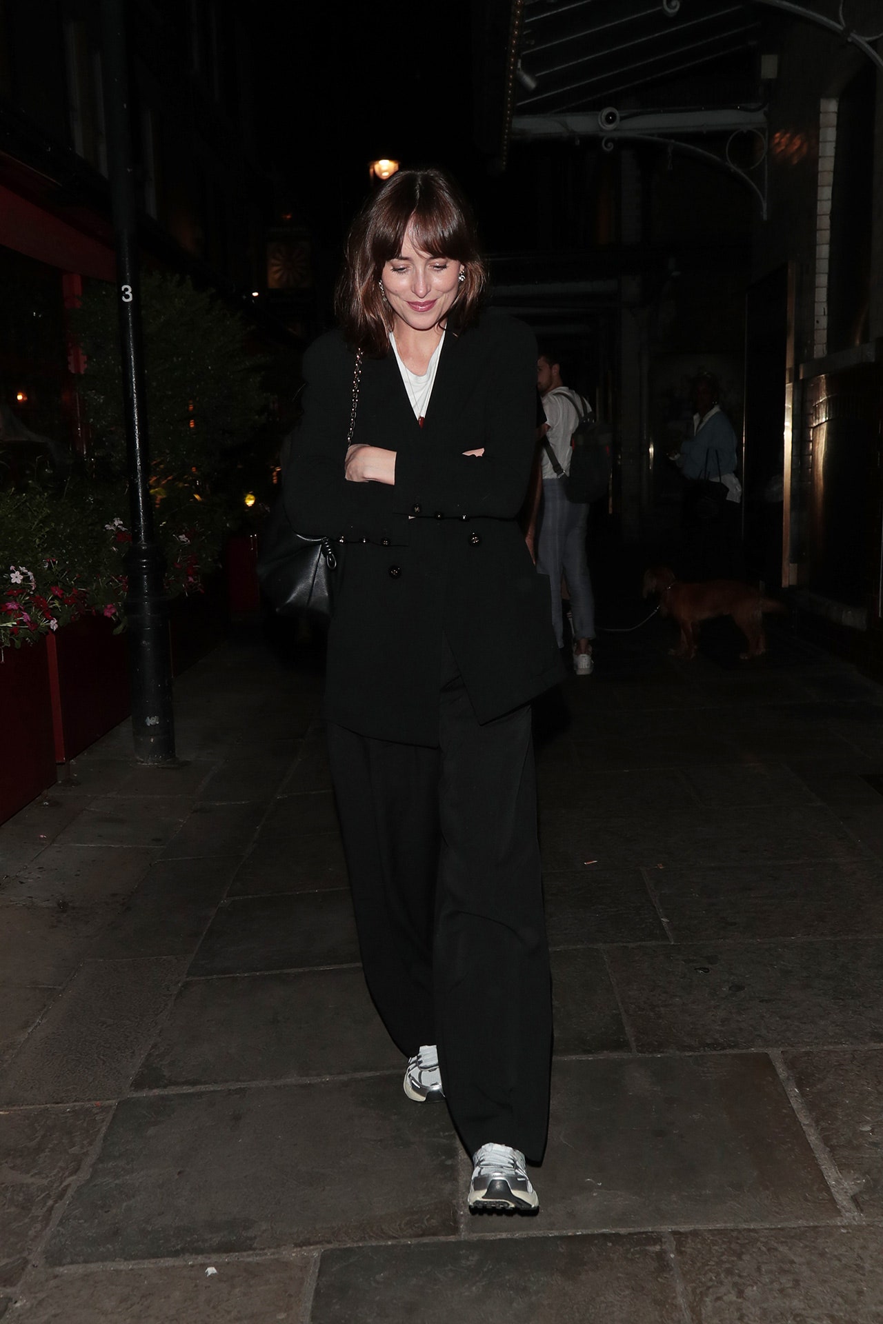 Dakota Johnson AntiItSneaker Mode StarStyle