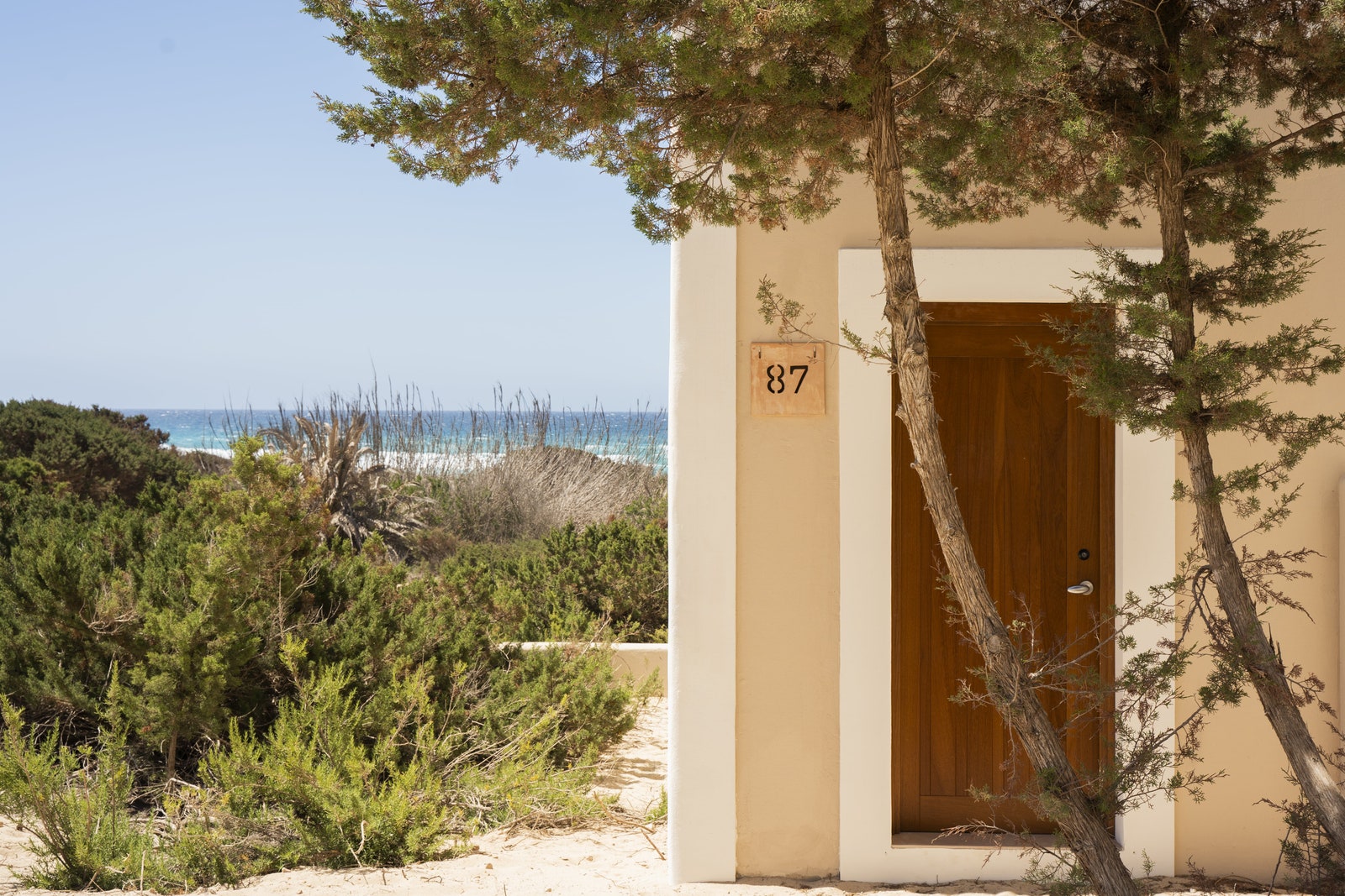 Sie träumen von einem Strandhaus in den Dünen Dann sollten Sie dieses neue Hotel am Mittelmeer kennen