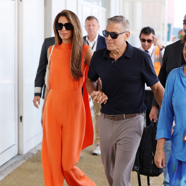 Amal Clooney in Venedig Power Dressing Jumpsuit