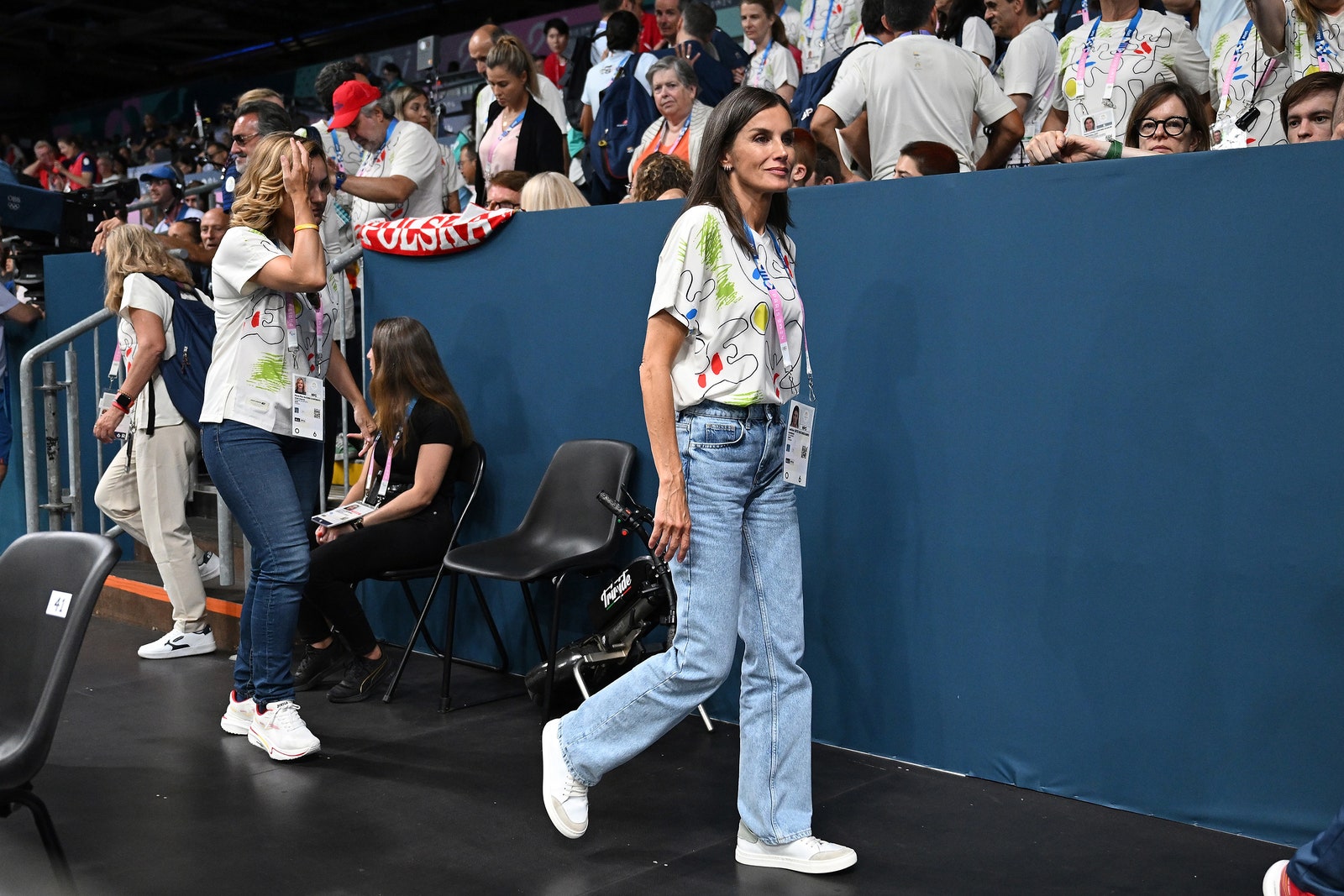 La reina Letizia con jeans en los Juegos Paralímpicos 2024.