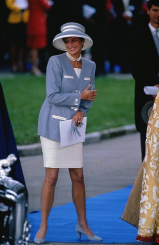 lady di look invitada de boda look dos piezas