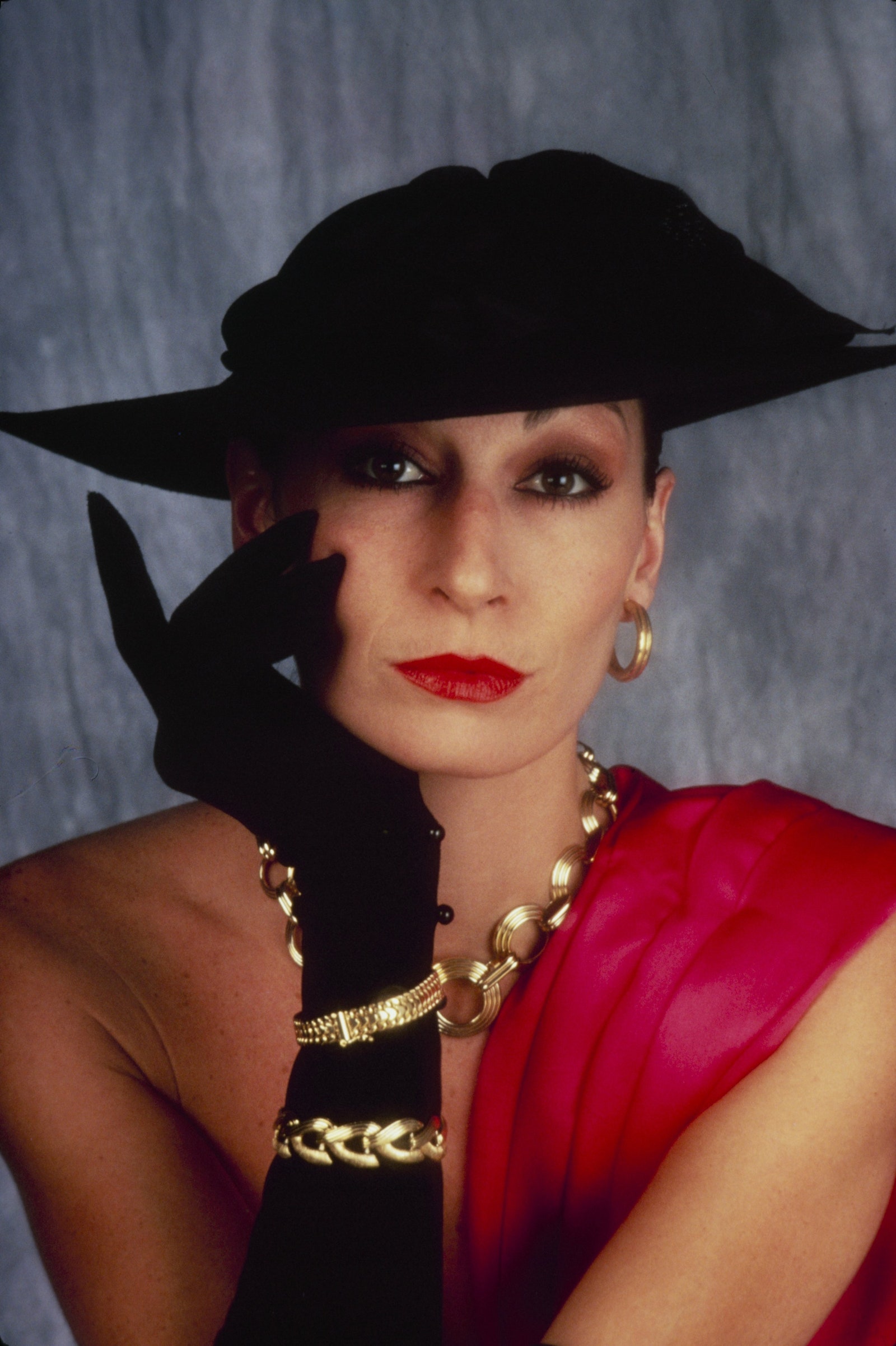 Los 12 mejores momentos de belleza  de Anjelica Huston