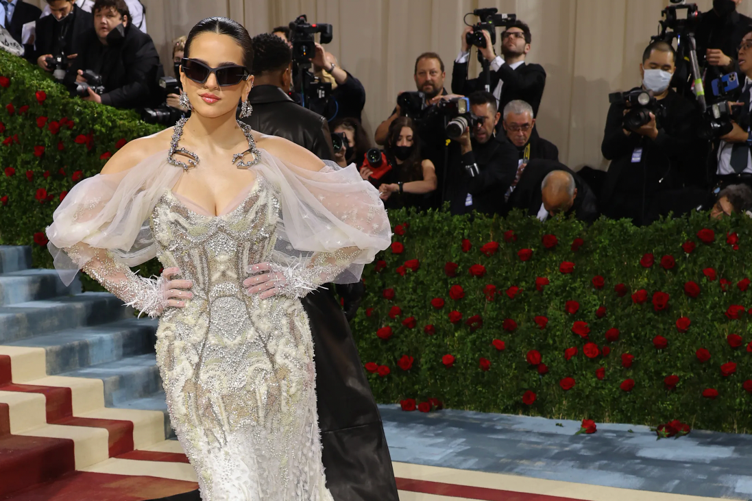 Rosalía en la Met Gala 2022 