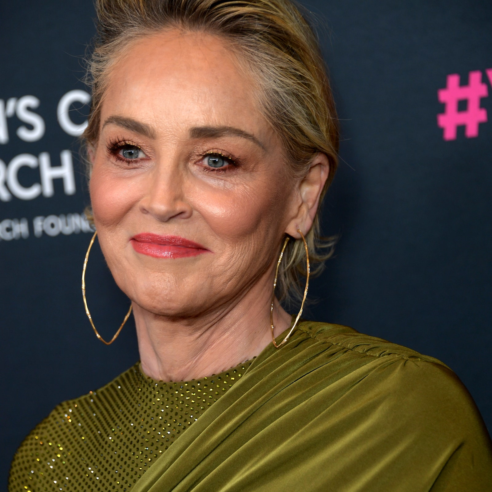 El ‘selfie’ en biquini de Sharon Stone o cómo firmar un inspirador (y necesario) ejercicio de autocelebración a los 65 años