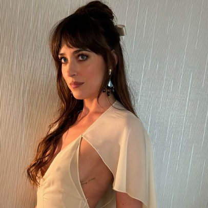 Dakota Johnson acaba de encontrar el vestido de novia antiboda perfecto