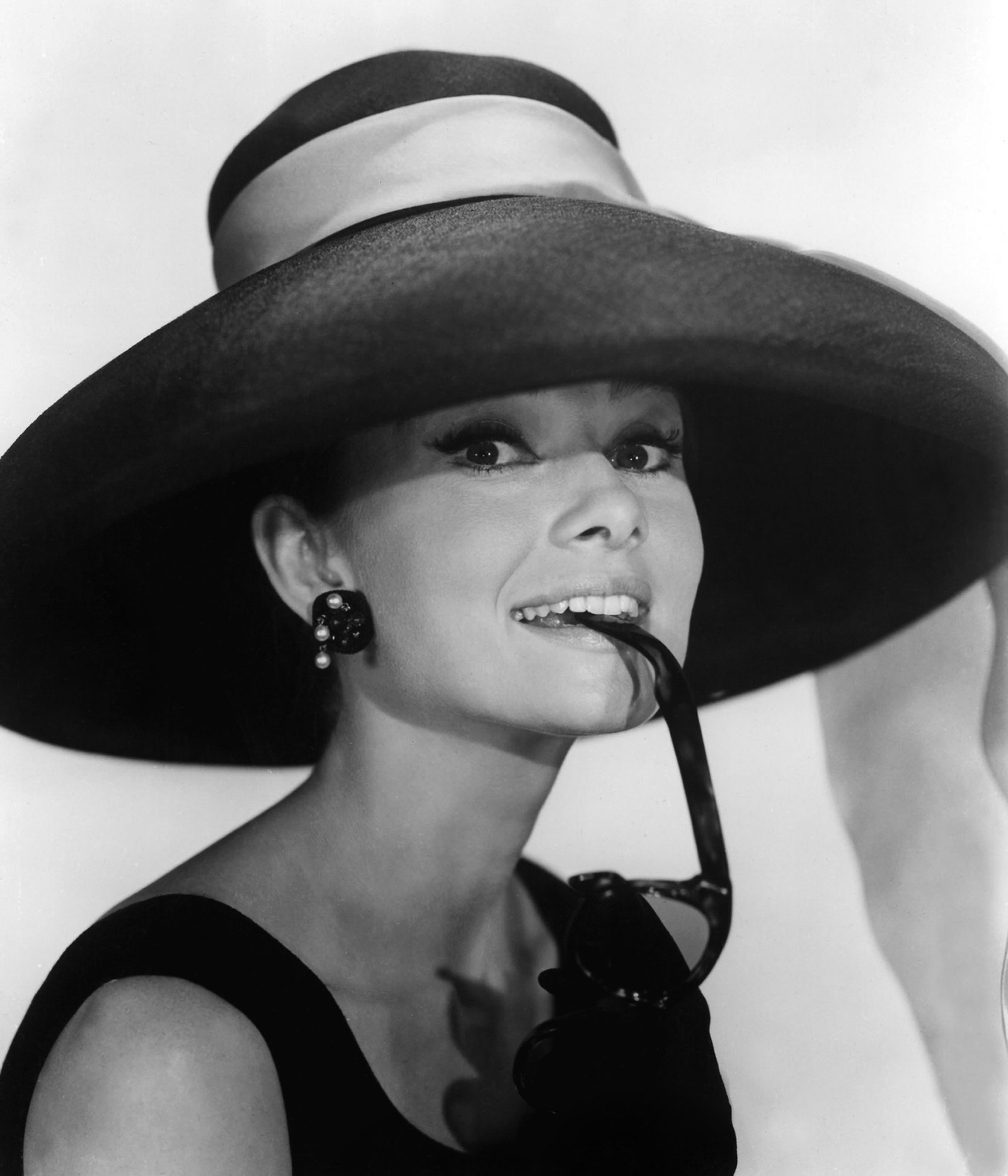 Diamants sur canap Vacances Romaines... 8 bijoux ports par Audrey Hepburn à l'cran qui nous inspirent