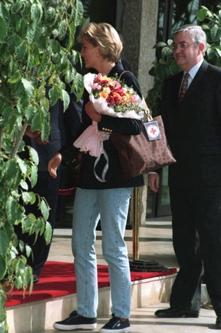 princesse diana aeroport luanda angola