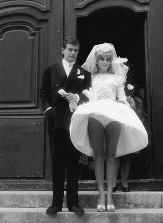 Catherine Deneuve et JeanPierre Honor dans le film Le Vice et la vertu en 1962