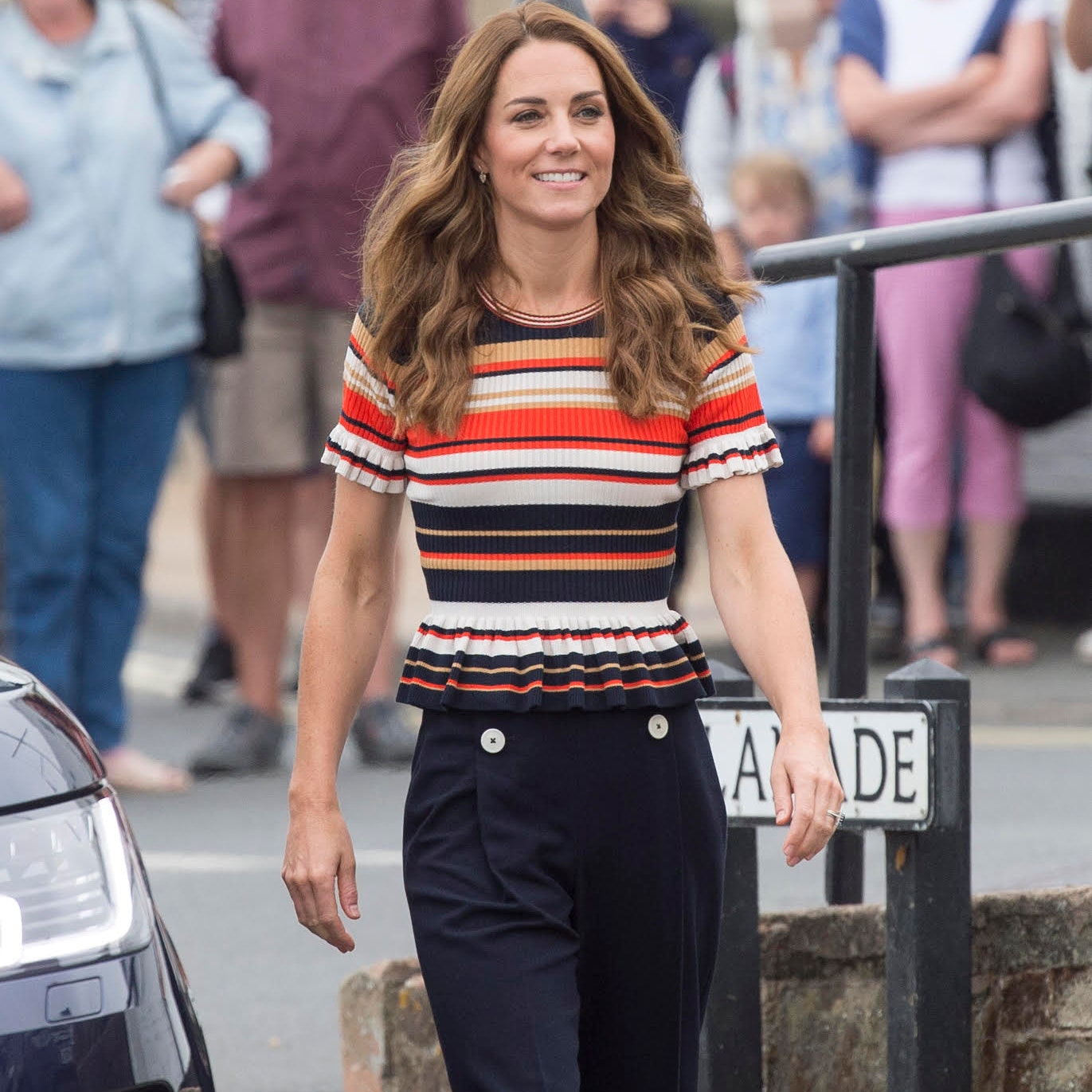 We've identified Kate Middleton's preferred pair of white sneakers