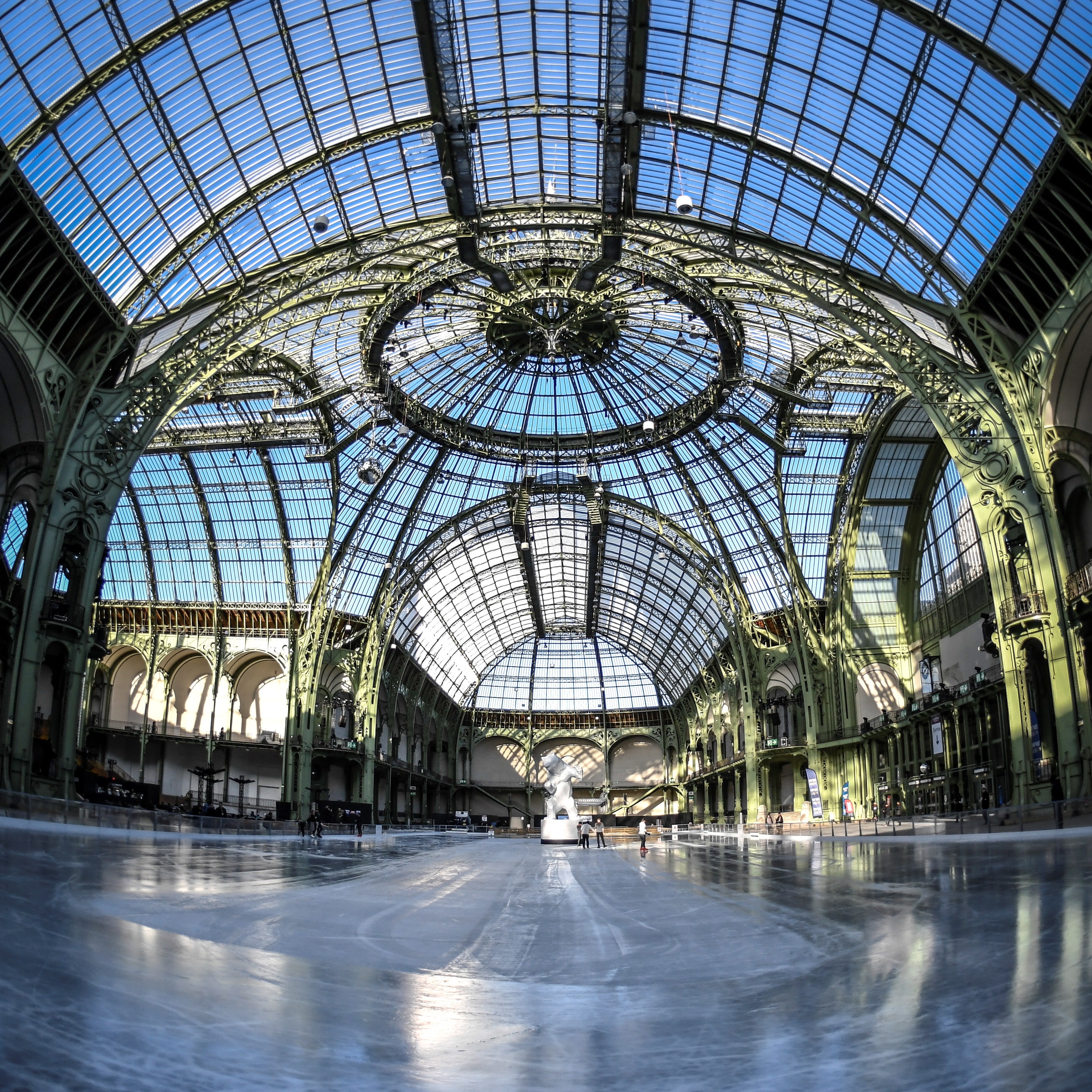 La patinoire intérieure du Grand Palais rouvre ses portes cet hiver