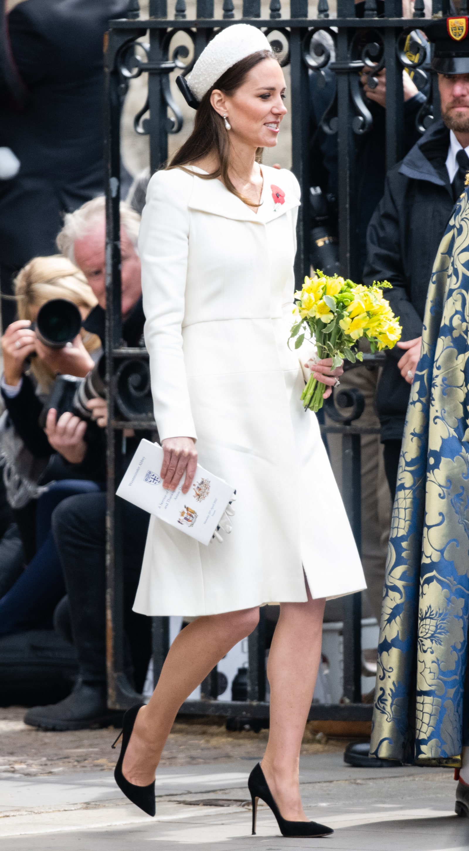 Ce manteau blanc port par Kate Middleton cre un pic de recherches