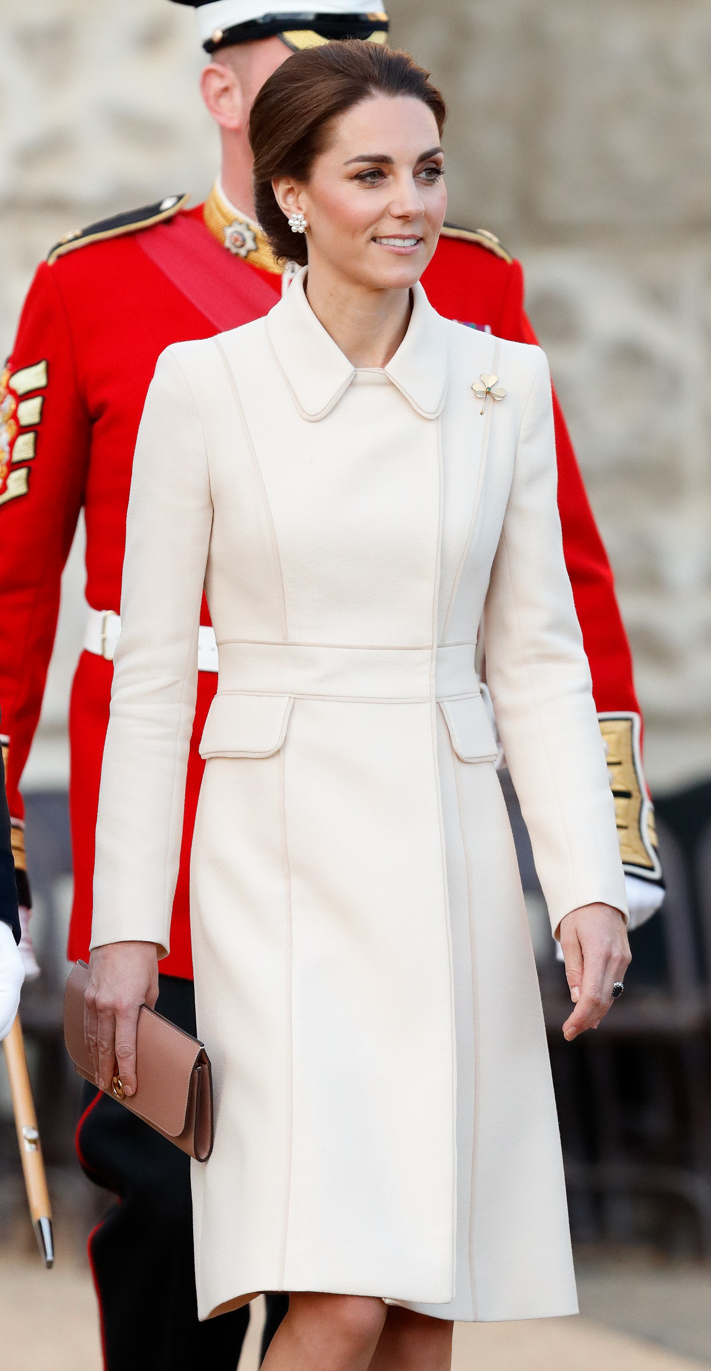 Ce manteau blanc port par Kate Middleton cre un pic de recherches