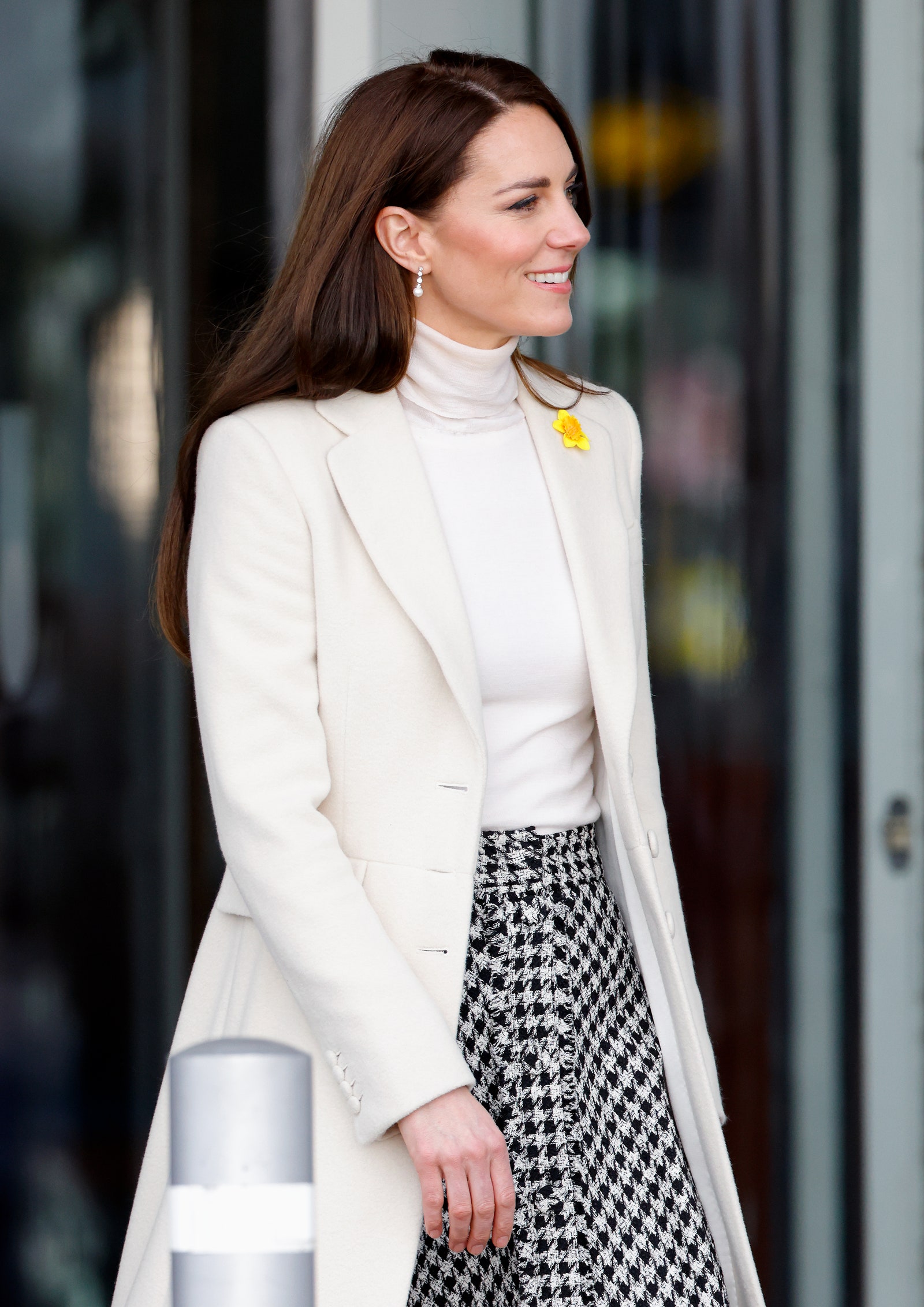 Ce manteau blanc port par Kate Middleton cre un pic de recherches