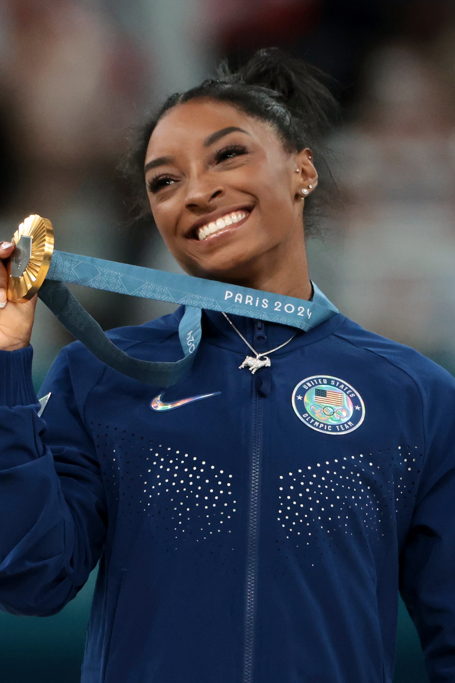 La mdaille d'or Simone Biles lors de la finale du concours gnral fminin de gymnastique artistique lors de la sixième...