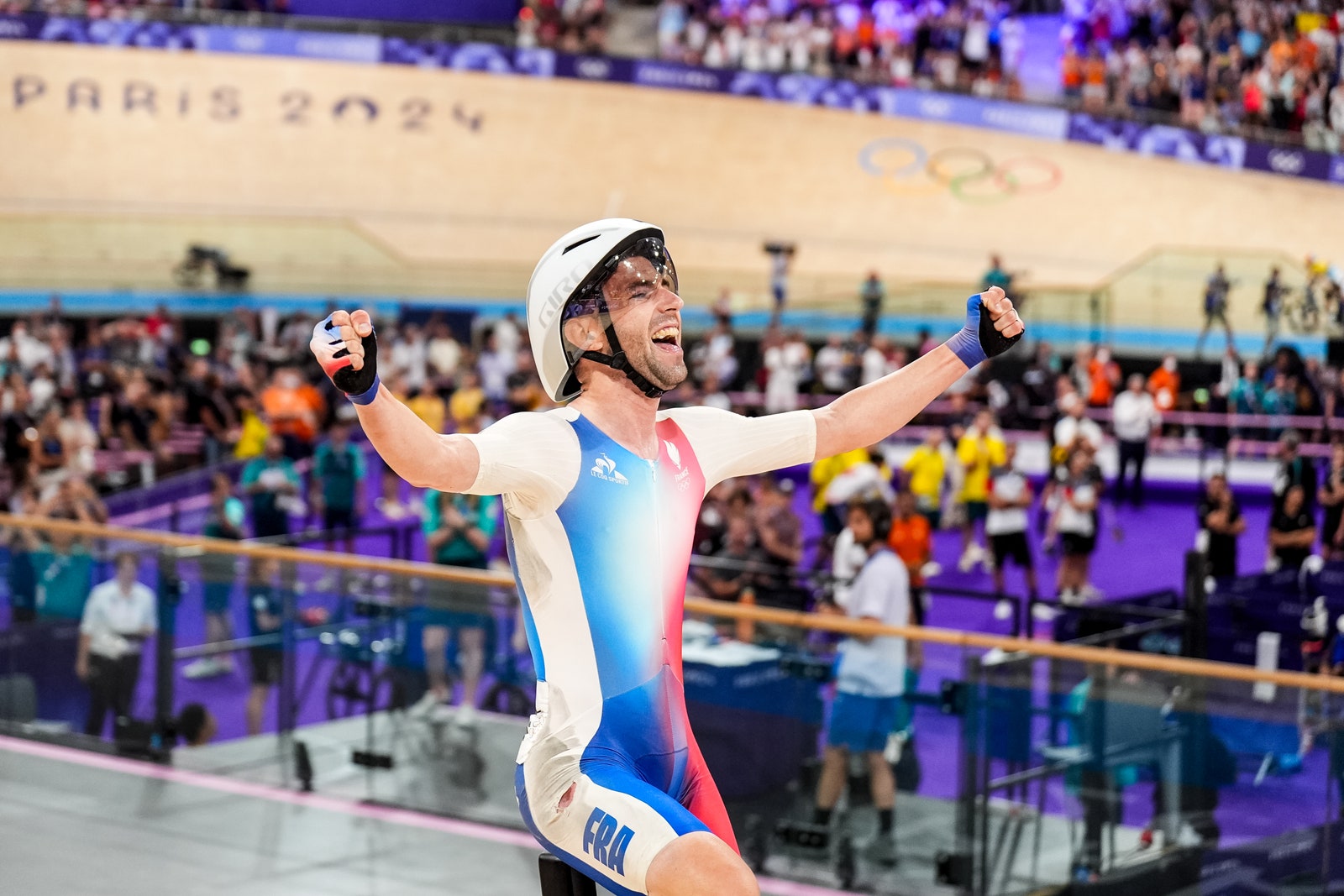 Benjamin Thomas remporte l'preuve de cyclisme sur piste au vlodrome national de SaintQuentinenYvelines.