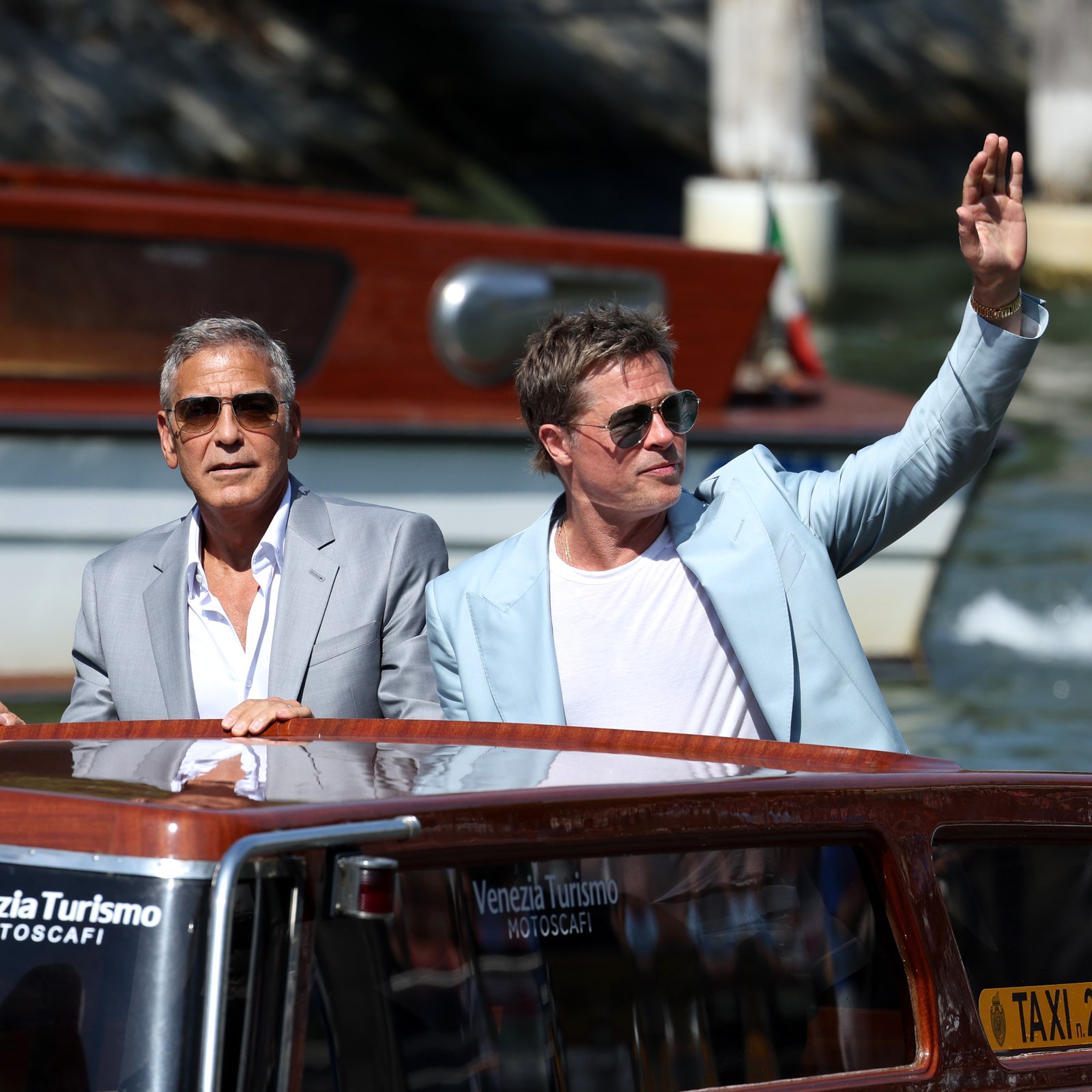 Brad Pitt et George Clooney, plus complices que jamais à la Mostra de Venise