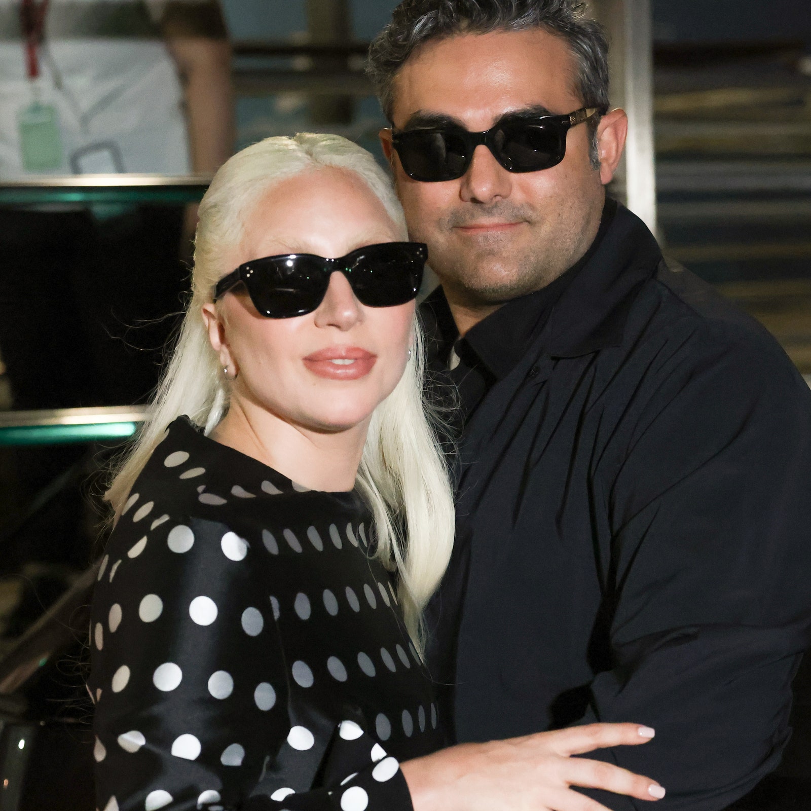 À peine arrivée, Lady Gaga illumine déjà la Mostra de Venise au bras de son fiancé Michael Polansky