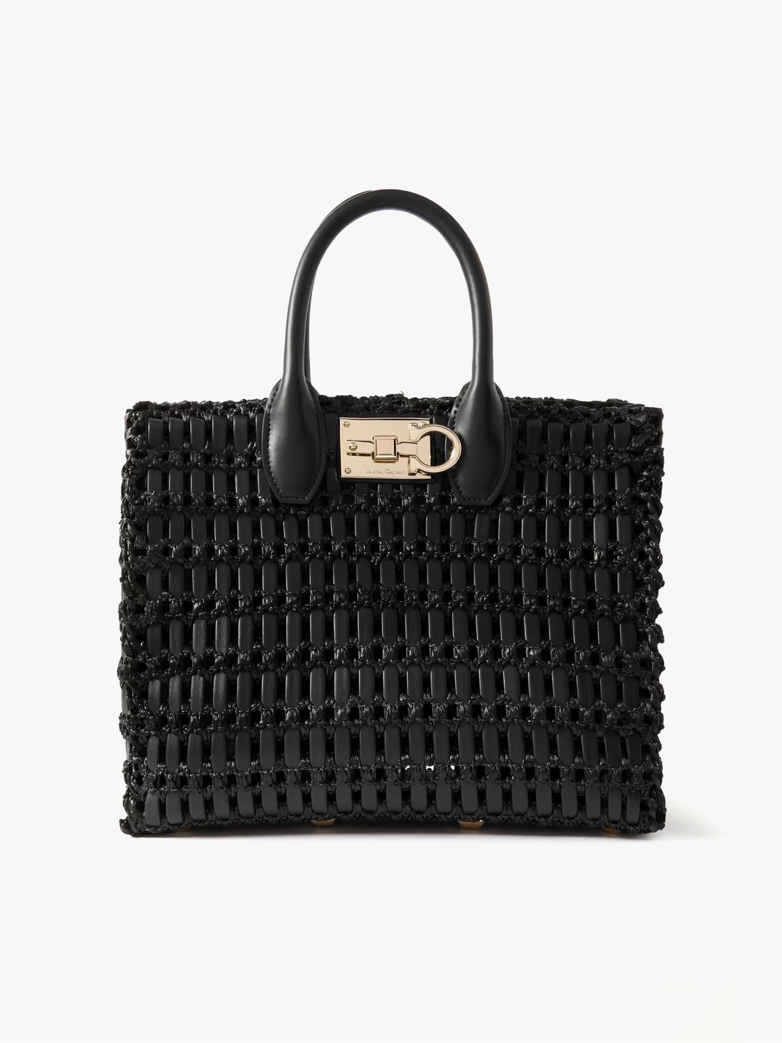 Bolsa negra de Ferragamo.