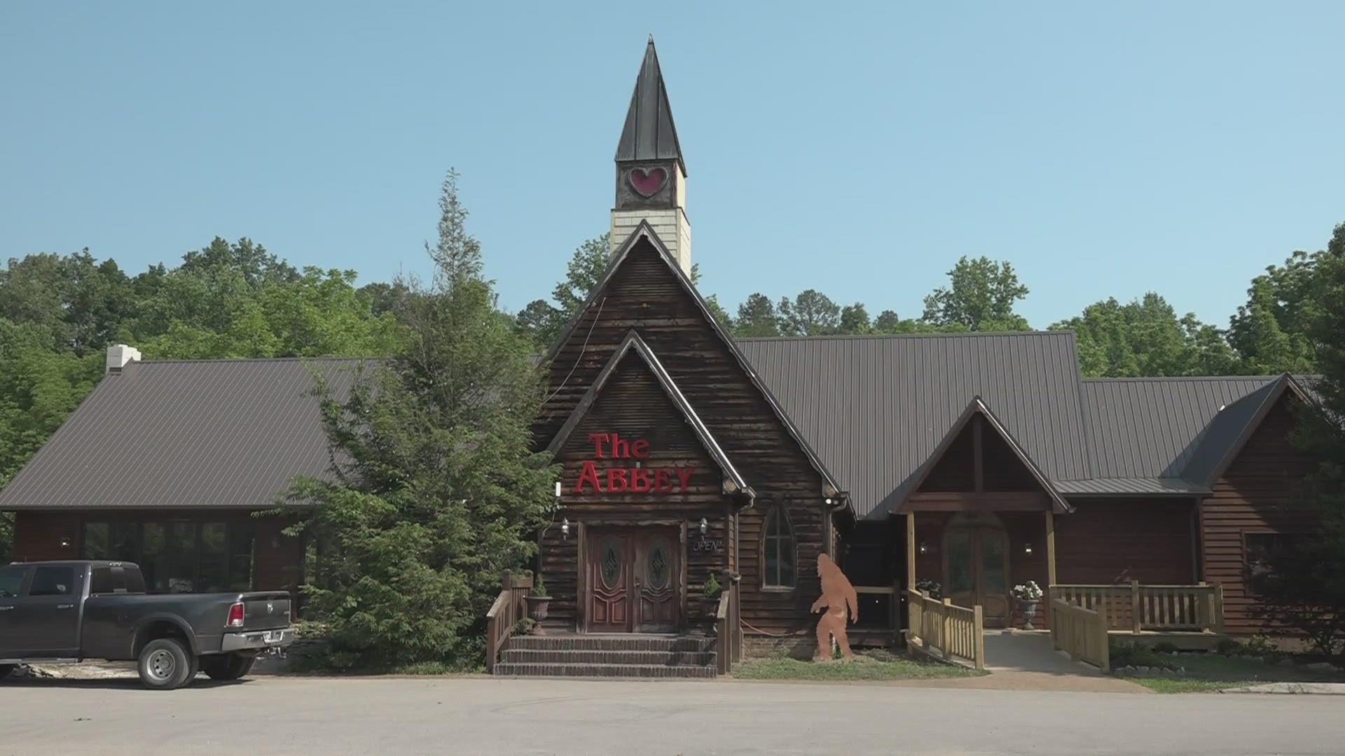 Once a wedding chapel, the Abbey has expanded by adding a Grand Hall and expanding the kitchen ad menu to serve up local and regional beer.