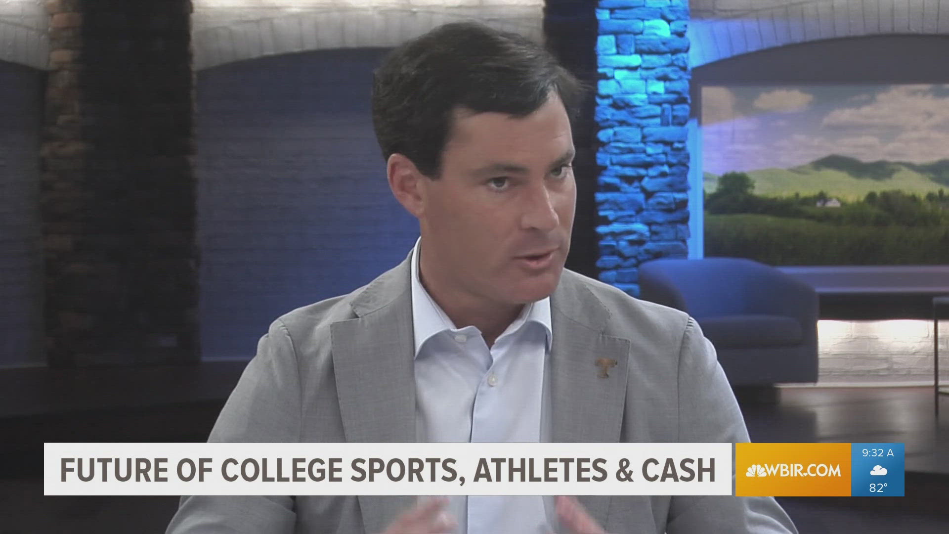 Hunter Baddour of the Spyre Sports Group talks about the future of college athletics.