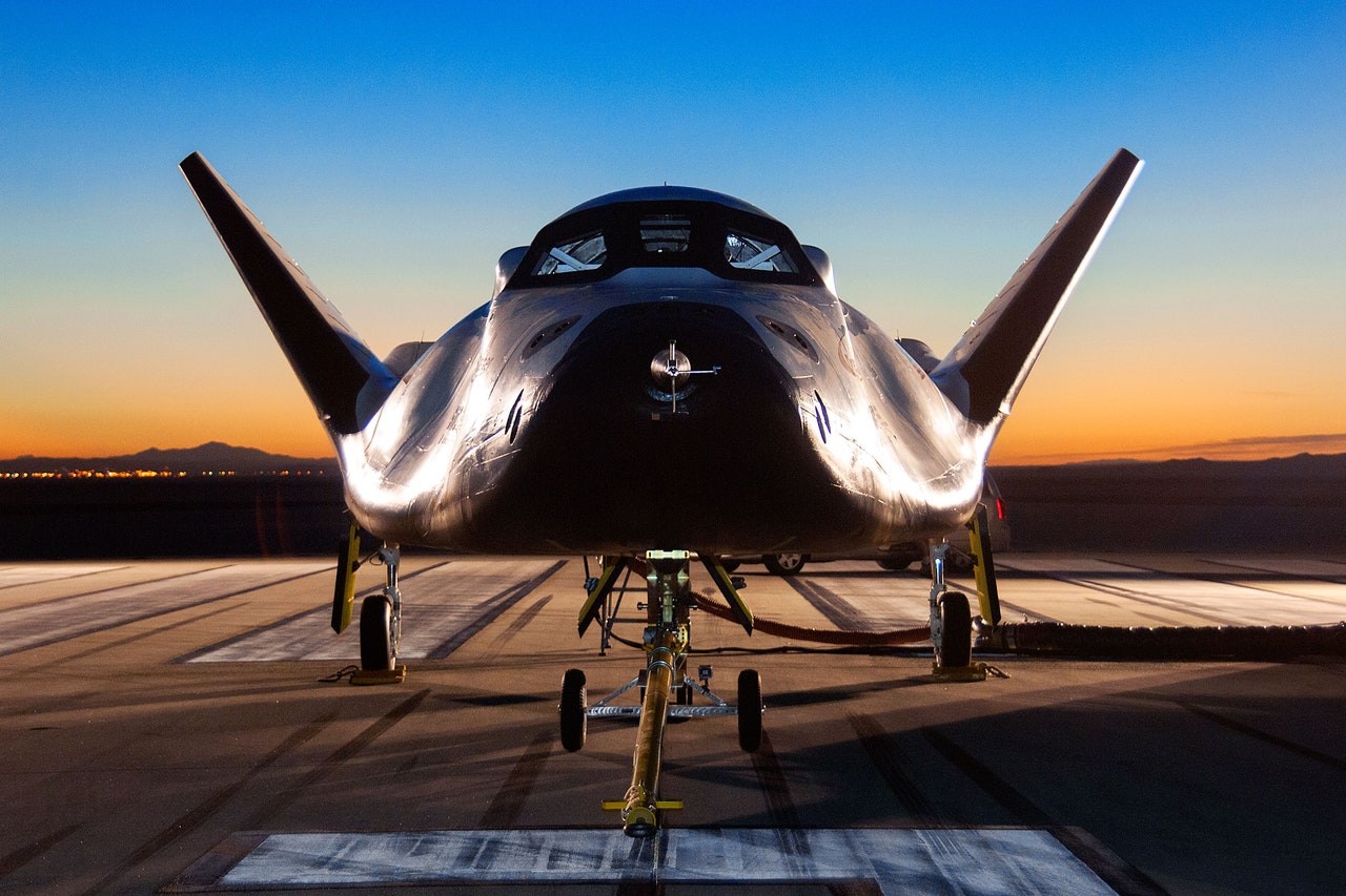 'Dream Chaser' Space Plane Hitches a Ride With a Helicopter