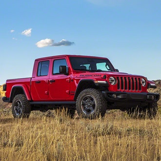 The All-New Gladiator Is Jeep’s Old-School Nod to Pickups