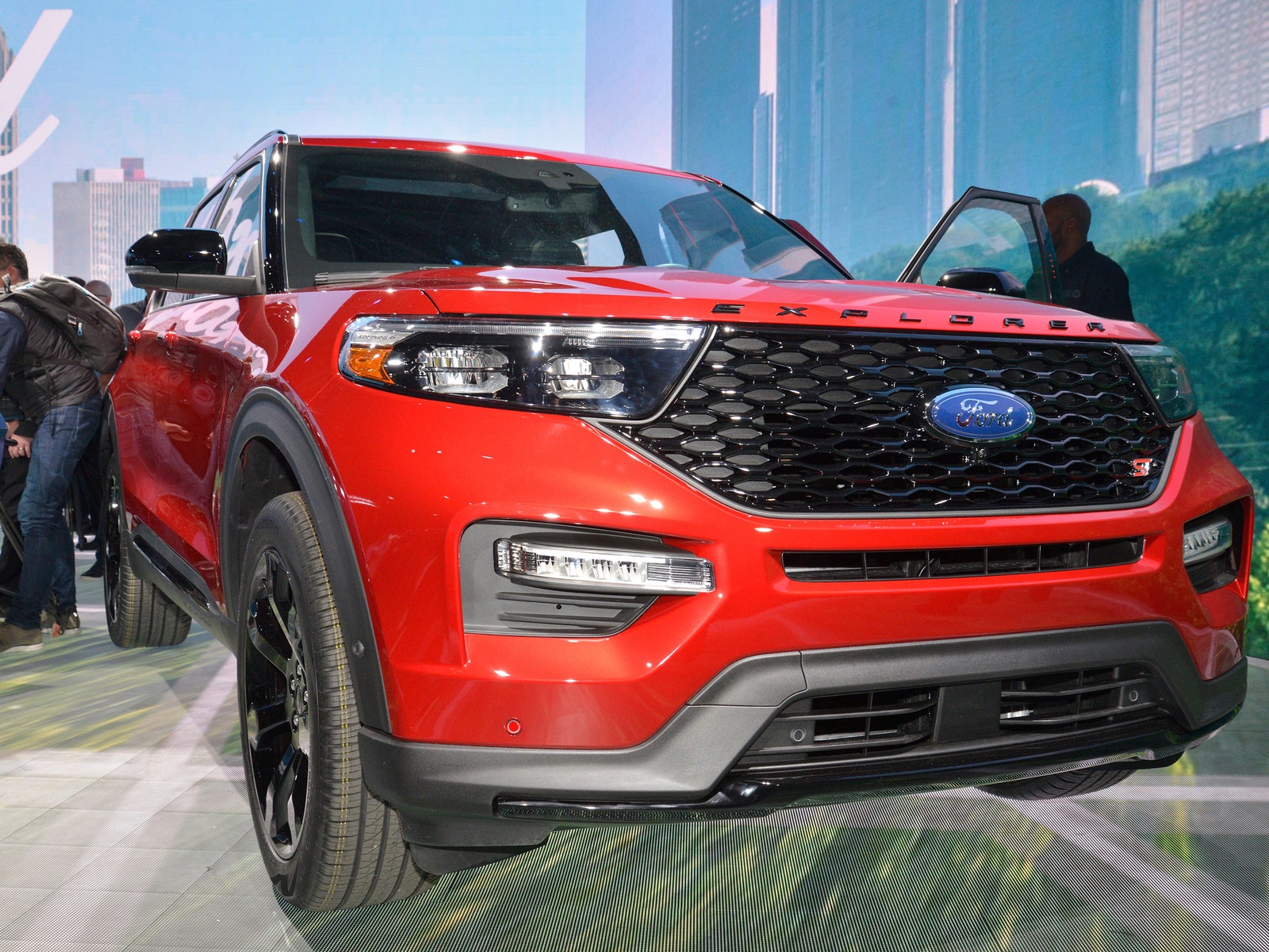 new red ford explorer on view at motor show