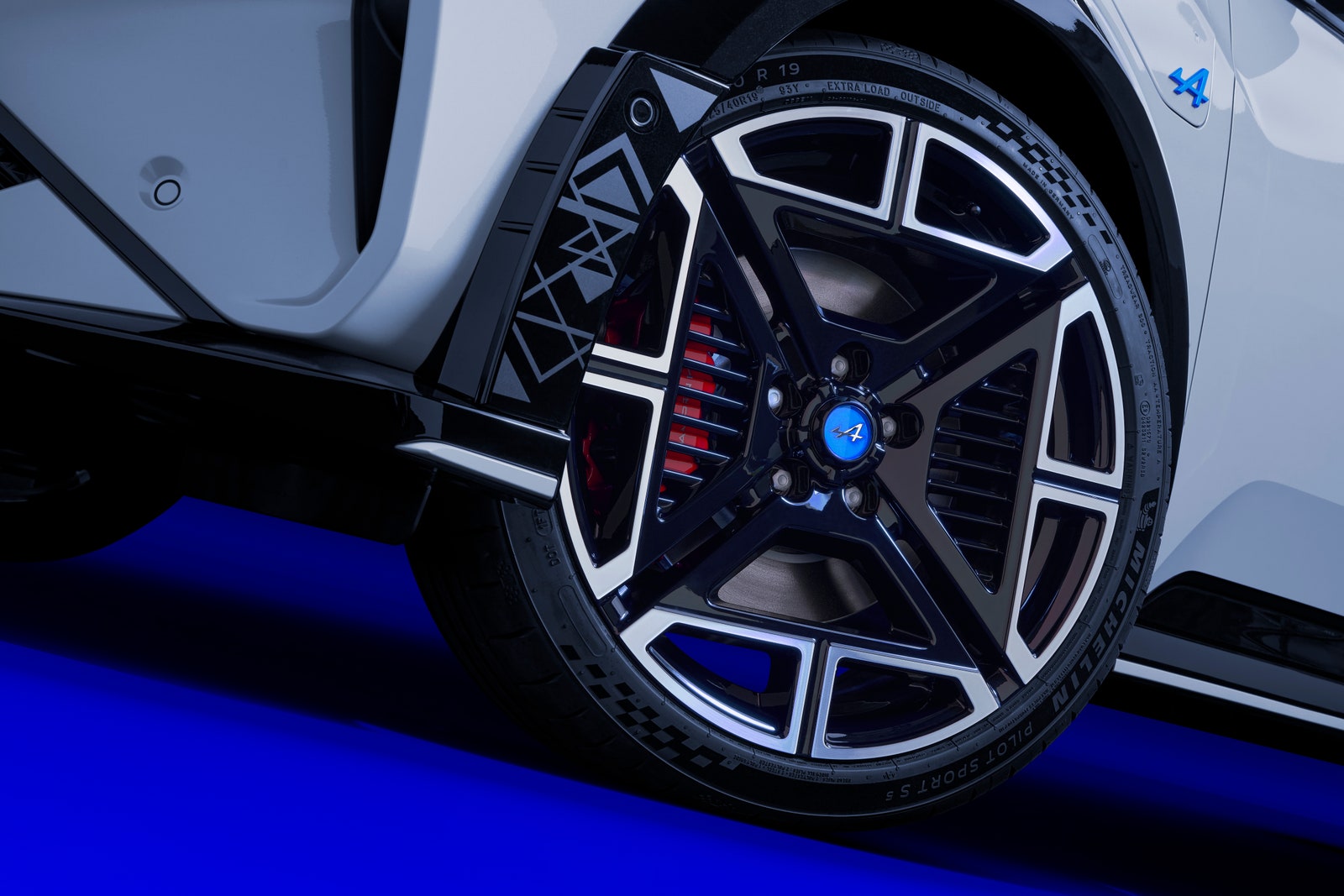 Image may contain Machine Wheel Alloy Wheel Car Car Wheel Spoke Tire Transportation and Vehicle