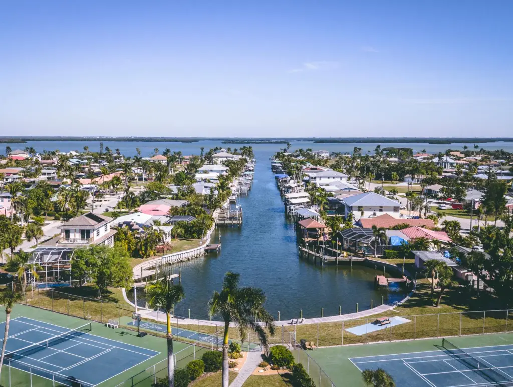 fort myers neighborhood