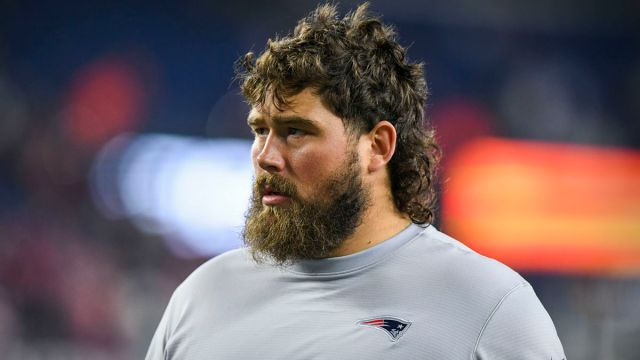 New England Patriots center David Andrews