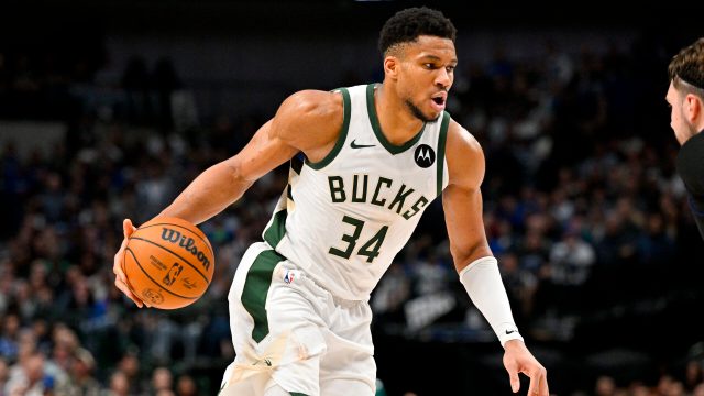 NBA: Milwaukee Bucks at Dallas Mavericks