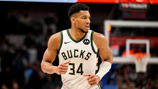 NBA: Milwaukee Bucks at Dallas Mavericks