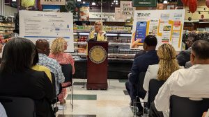 Lt. Governor Hall-Long and stakeholders announce the Smart Food Program.