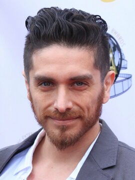 Josh Keaton