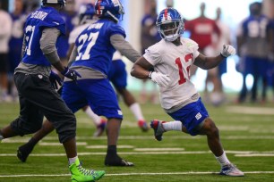 Jerrel Jernigan runs a route at an OTA at the Giants training facility.