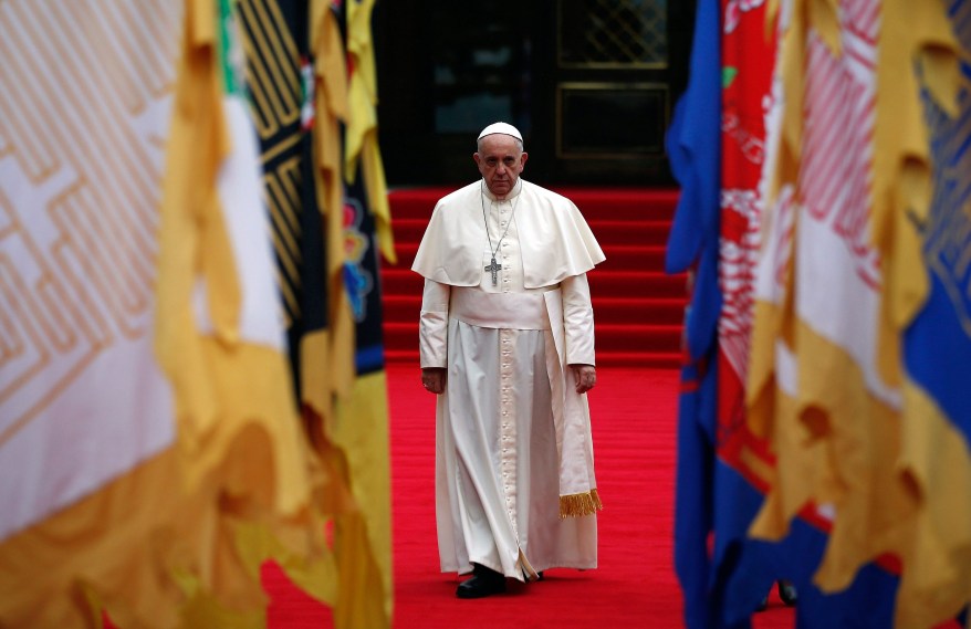 SEOUL, SOUTH KOREA - AUGUST 14: Pope Francis arrives to attend a welcoming ceremony at the presidential Blue House on August 14, 2014 in Seoul, South Korea. Pope Francis is visiting South Korea from August 14 to August 18. This trip is the third trip abroad for the pope following Brazil and the Middle East. This is the third pontifical visit to South Korea. (Photo by Kim Hong-Ji-Pool/Getty Images)